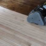 Service installation-plancher-bois-vinyl-flottant, ingénierie à Montréal, Laval, Westmount, Pointe-Claire, Blainville, Longueuil, Boucherville, Saint-Eustache, Sainte-Thérèse, Saint-Sauveur, la Rive-Sud, la Rive-Nord ou dans Les laurentides / Sablage Plancher Montréal