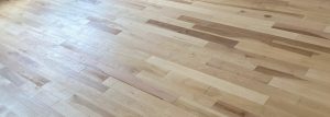 Service installation, réparation, rénovation-plancher-bois-vinyl-flottant, ingénierie à Montréal, Laval, Westmount, Pointe-Claire, Blainville, Longueuil, Boucherville, Saint-Eustache, Sainte-Thérèse, Saint-Sauveur, la Rive-Sud, la Rive-Nord ou dans Les laurentides / Sablage Plancher Montréal